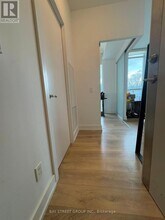 128 Fairview Mall Dr in Toronto, ON - Building Photo - Building Photo