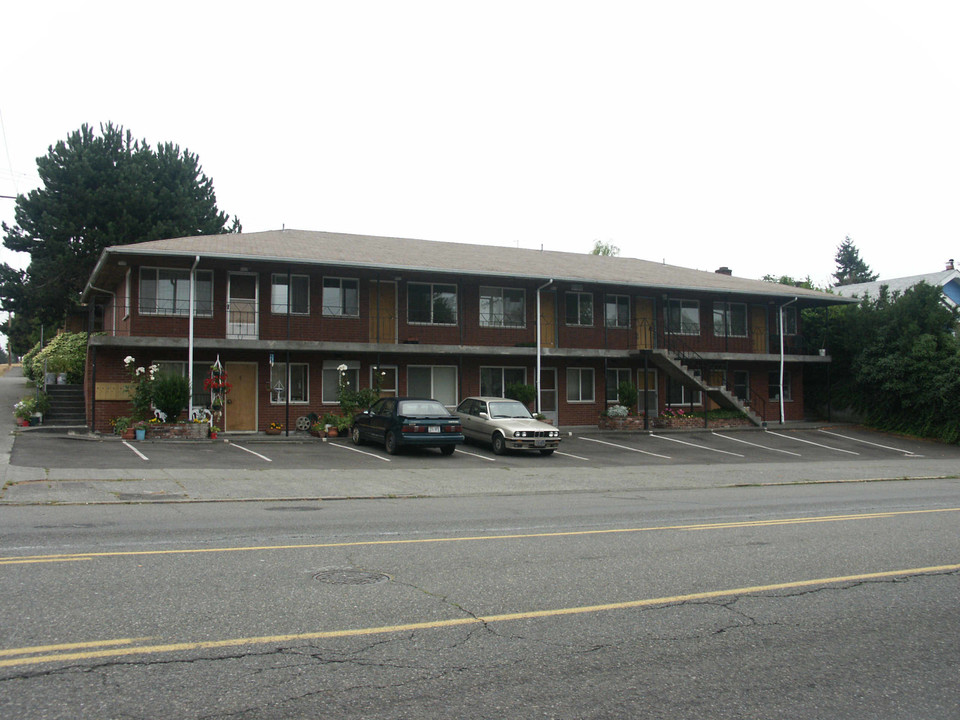 Cal Ray Apartments in Seattle, WA - Building Photo