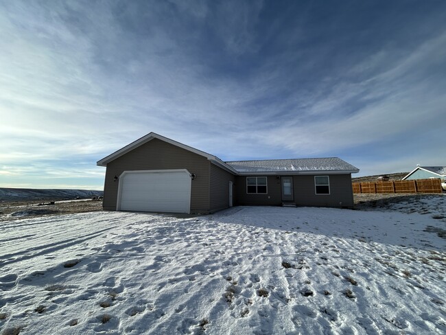 28 Cheyenne Trail in Pinedale, WY - Foto de edificio - Building Photo