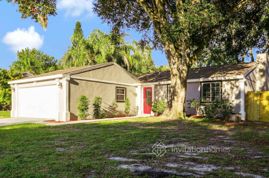 3010 Hanna Ct in Palm Harbor, FL - Building Photo