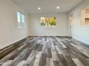 2121 W Sequoia Dr in Phoenix, AZ - Building Photo - Building Photo