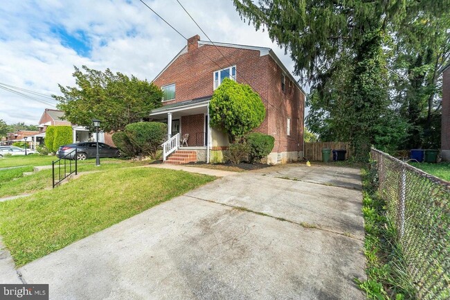 4011 Mortimer Ave in Baltimore, MD - Building Photo - Building Photo
