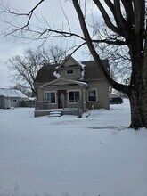 18555 Wall St in Tontogany, OH - Building Photo - Building Photo