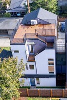 3410b 49th Ave SW in Seattle, WA - Building Photo