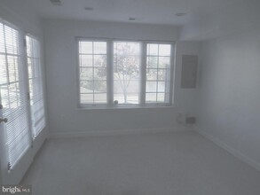 13568 Lavender Mist Ln in Centreville, VA - Building Photo - Building Photo