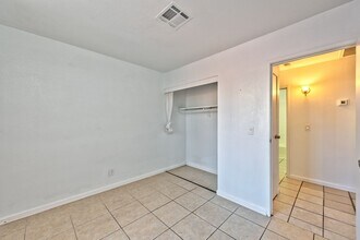 3912 Torsby Pl in Las Vegas, NV - Building Photo - Building Photo
