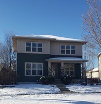 3718 Stonebridge Dr in Madison, WI - Building Photo