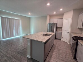 2088 Nuthatch Dr in Hoschton, GA - Building Photo - Building Photo