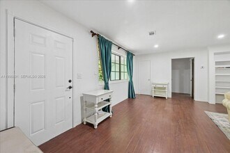 3490 William Ave in Miami, FL - Building Photo - Building Photo