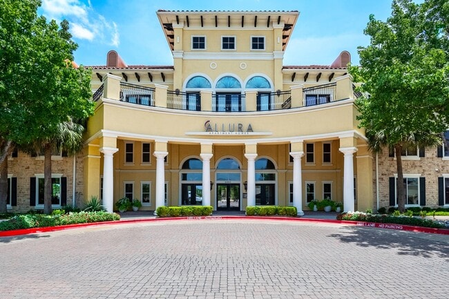 Allura Las Colinas in Irving, TX - Foto de edificio - Building Photo