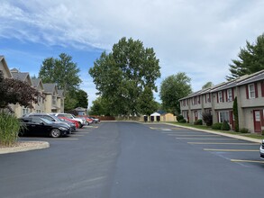 Thompson Park Apartments in Watertown, NY - Building Photo - Building Photo