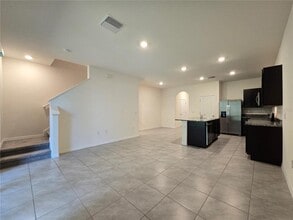 32803 Pez Landing Ln in Wesley Chapel, FL - Building Photo - Building Photo