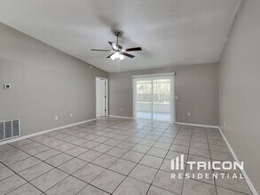 3172 Chamberlain St in Deltona, FL - Building Photo - Building Photo