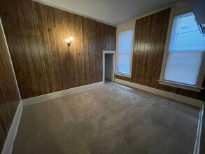 38-40-40 E 18th Ave in Columbus, OH - Building Photo - Building Photo