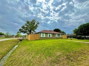 13034 Peoria St in Houston, TX - Building Photo - Building Photo