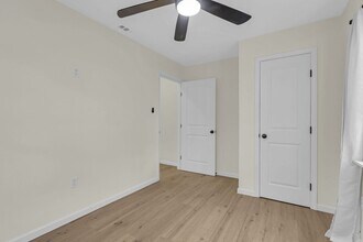 332 Thomas Rd in Azle, TX - Building Photo - Building Photo