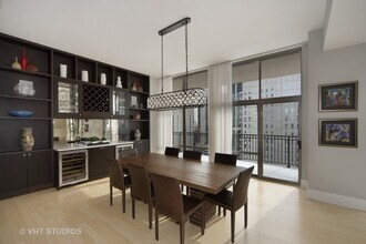 1035 N Dearborn St, Unit 20 in Chicago, IL - Foto de edificio - Building Photo