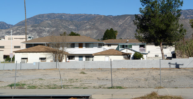 3045 E St in San Bernardino, CA - Building Photo - Building Photo