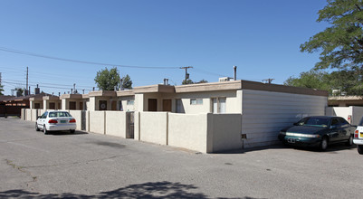 3410 Crest Ave SE in Albuquerque, NM - Building Photo - Building Photo