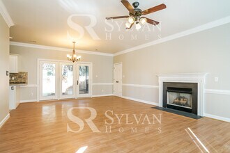 500 N Peace Haven Rd in Winston-Salem, NC - Building Photo - Building Photo
