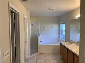 145 Southampton Dr in Kissimmee, FL - Building Photo - Building Photo