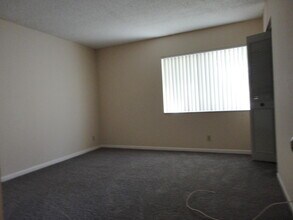 4787 Sable Pine Cir in West Palm Beach, FL - Building Photo - Building Photo