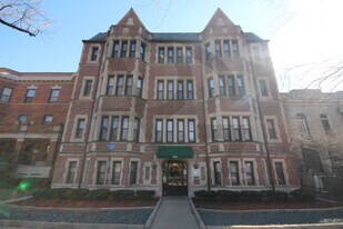 4635 N Paulina St, Unit #4631-109 in Chicago, IL - Building Photo