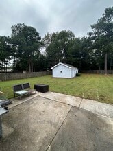 147 Lawndale Ln in Sneads Ferry, NC - Foto de edificio - Building Photo