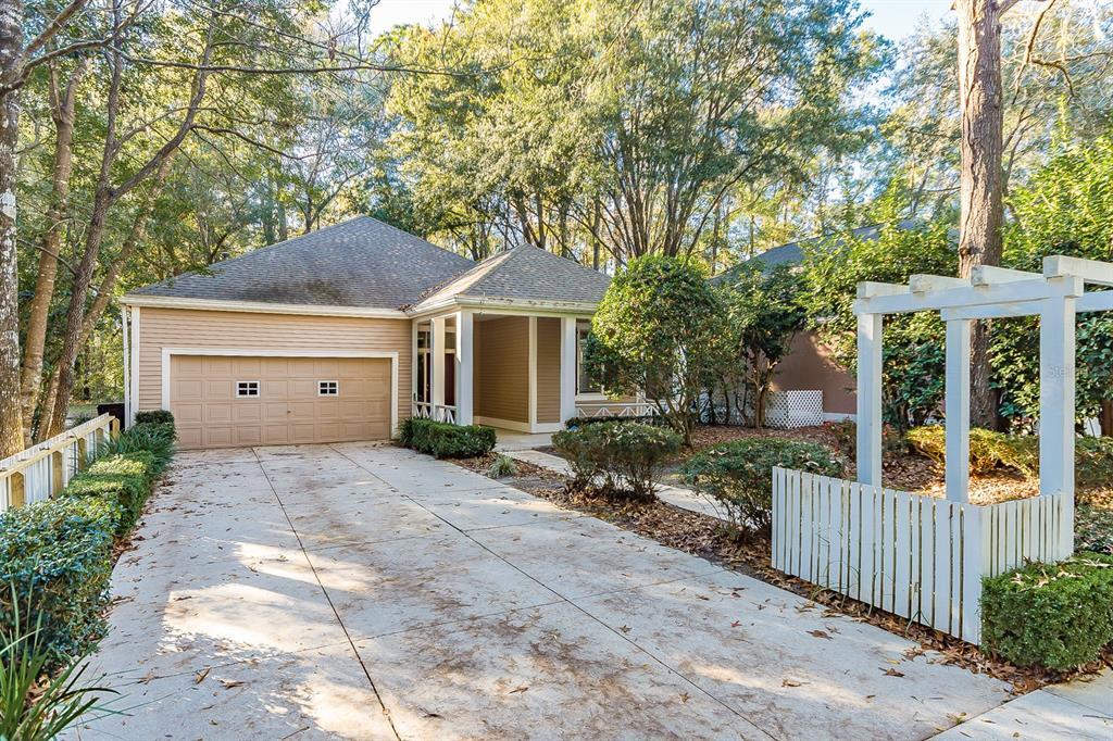 10166 SW 52nd Rd in Gainesville, FL - Building Photo