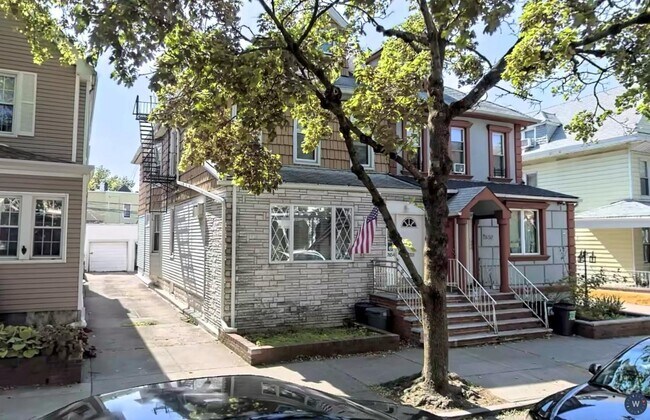 78-54 80th St-Unit -3 FL in Queens, NY - Building Photo - Building Photo