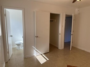 1003 Shirley Dr in Gulfport, MS - Building Photo - Building Photo