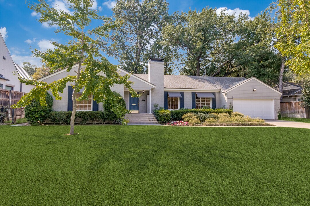 5626 Caruth Blvd in Dallas, TX - Building Photo