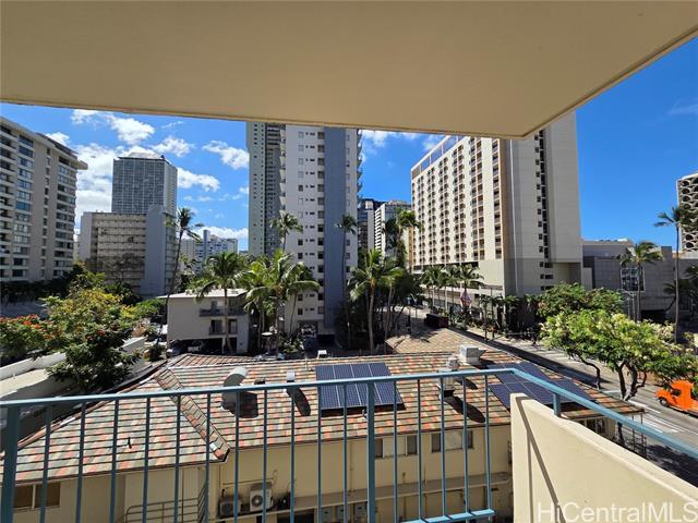 2170 Kuhio Ave. in Honolulu, HI - Building Photo - Building Photo