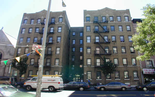 119-125 Audubon Ave in New York, NY - Building Photo - Building Photo