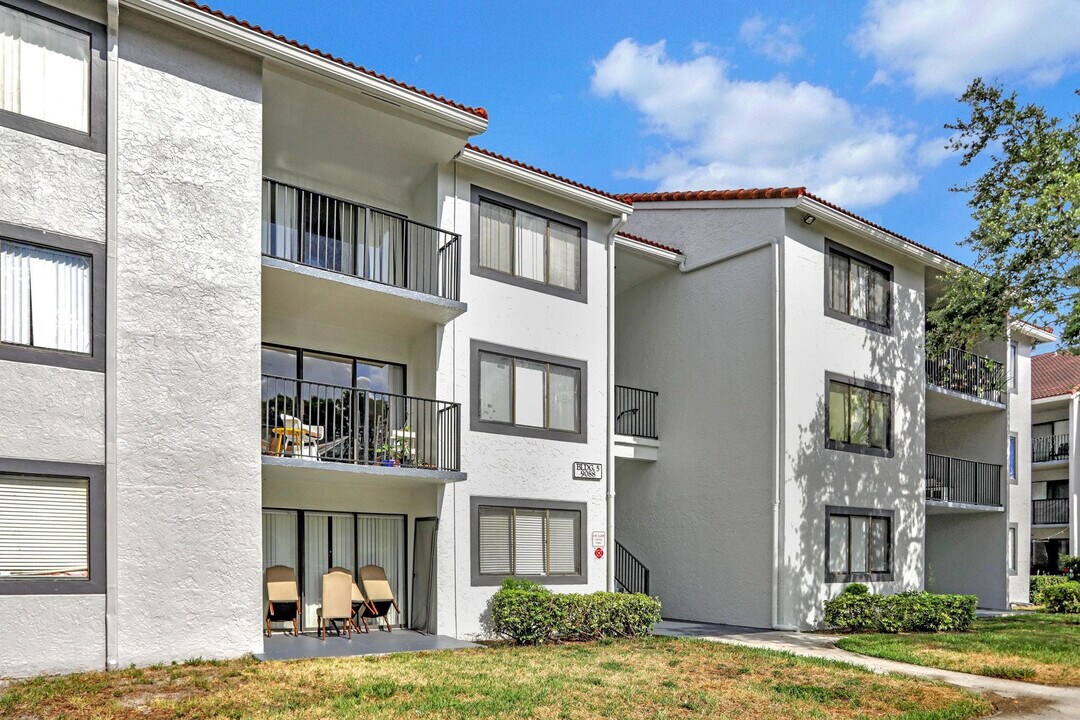 9088 W Atlantic Blvd in Coral Springs, FL - Building Photo