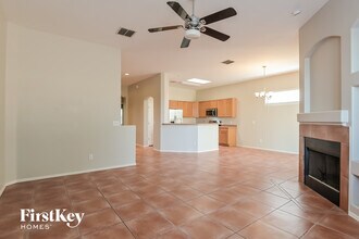 8551 N Rolling River Dr in Tucson, AZ - Building Photo - Building Photo