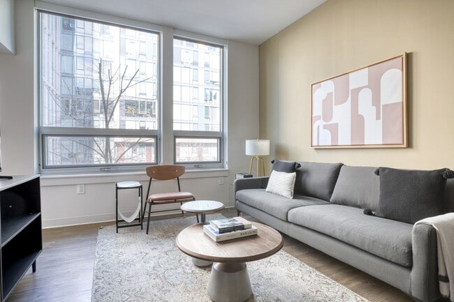 property at 2 Leighton St