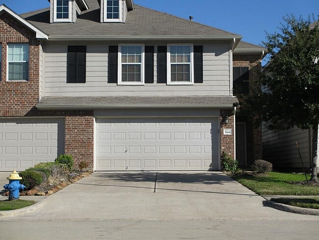 property at 5106 Prosperity Cir
