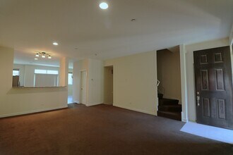 57 Northfield Terrace in Wheeling, IL - Building Photo - Building Photo