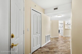 821 Del Rio Way in Merritt Island, FL - Building Photo - Building Photo
