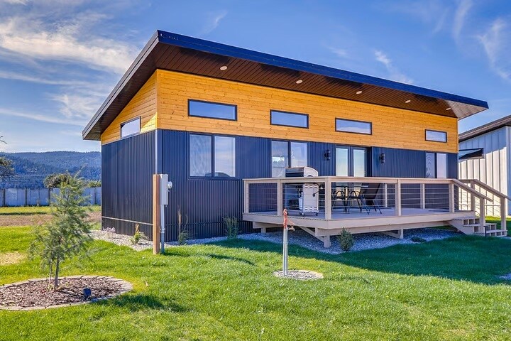 1034 Farmhouse Ln in Kalispell, MT - Building Photo