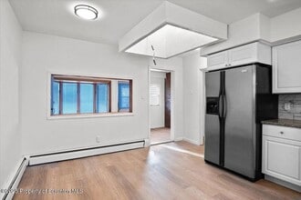 134 Lampman St in Avoca, PA - Foto de edificio - Building Photo