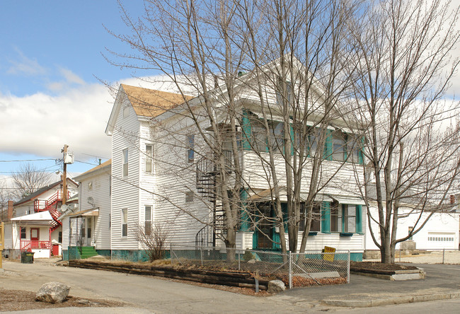 58 Myrtle St in Manchester, NH - Foto de edificio - Building Photo