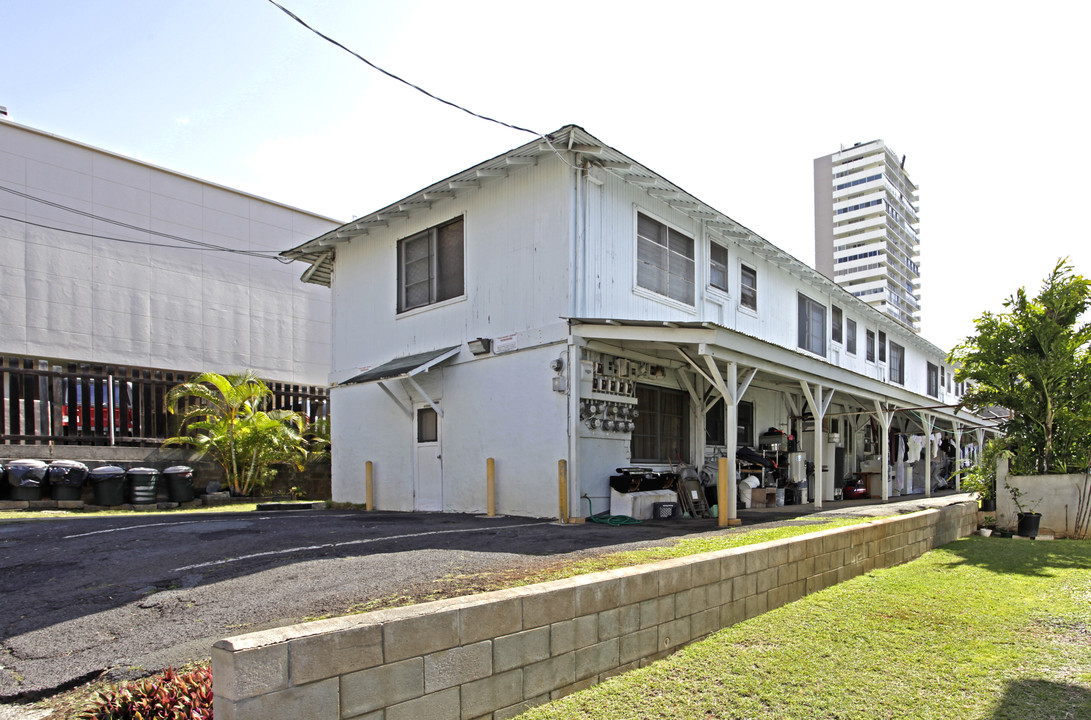 1413 Emerson St in Honolulu, HI - Building Photo