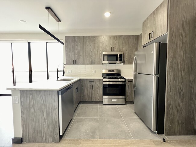 100 Sackett St, Unit 502