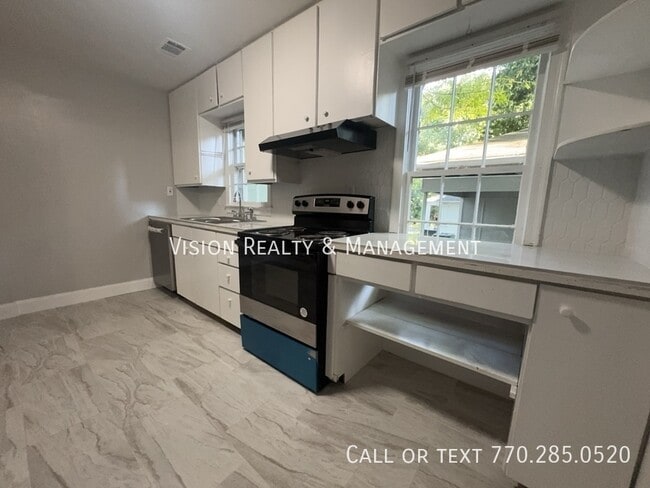 121 Howell Rd in Carrollton, GA - Building Photo - Building Photo