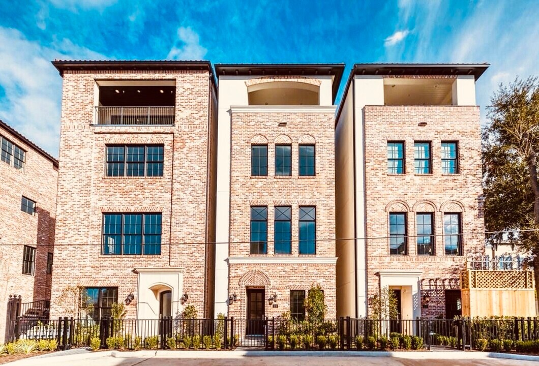 19 Robita St in Houston, TX - Building Photo