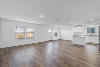 812 Heartseed Ave in New Braunfels, TX - Building Photo - Building Photo