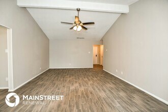 1601 Chapman Dr in Mesquite, TX - Foto de edificio - Building Photo