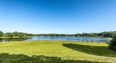 Lakewood Place in Brandon, FL - Foto de edificio - Building Photo